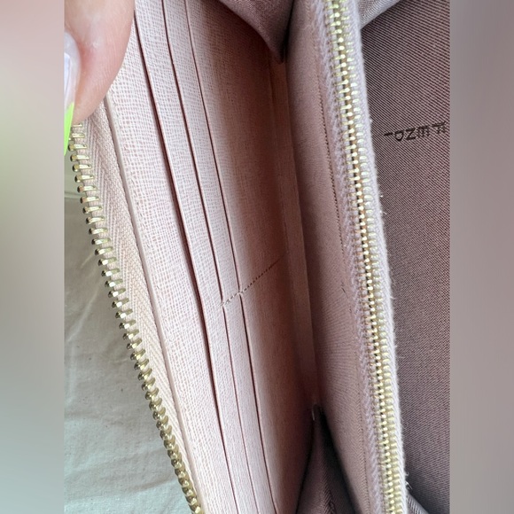FENDI Soft Pink Long Continental Saffiano Leather Zip Card Coin Wallet - Picture 9 of 16